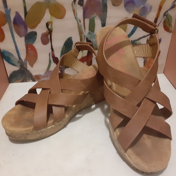 girls tan wedges